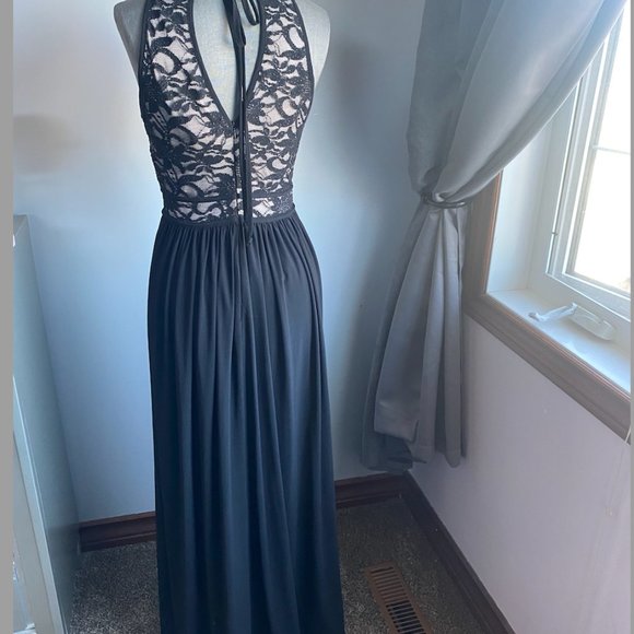 Beautiful Evening Gown - Picture 2 of 2